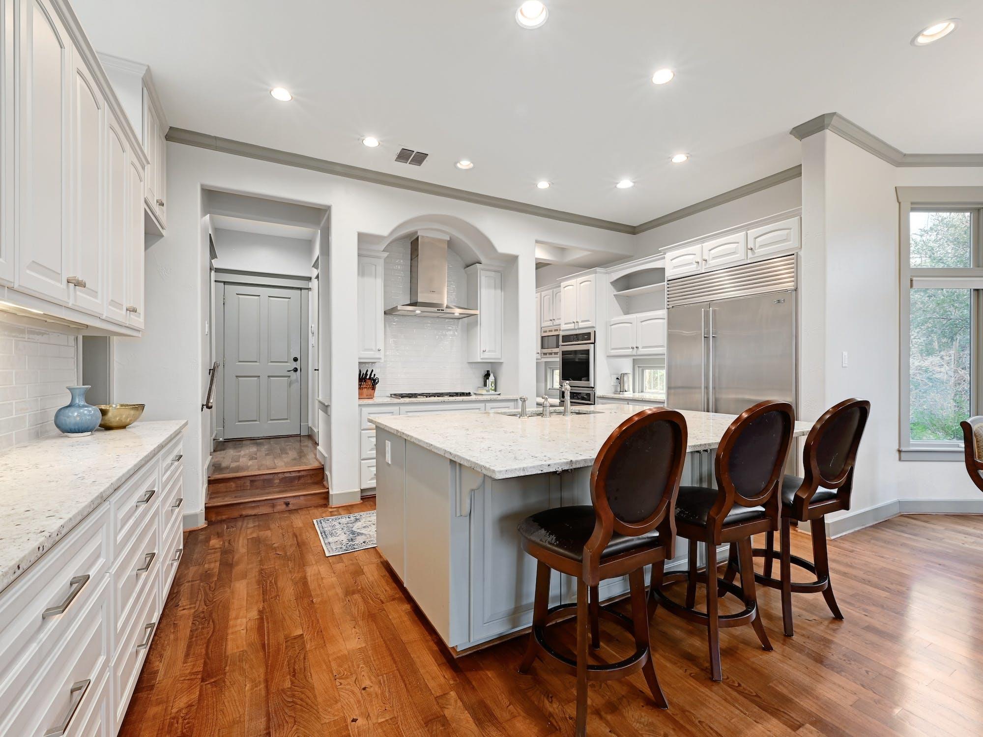 2300 Barton Creek BLVD # 1