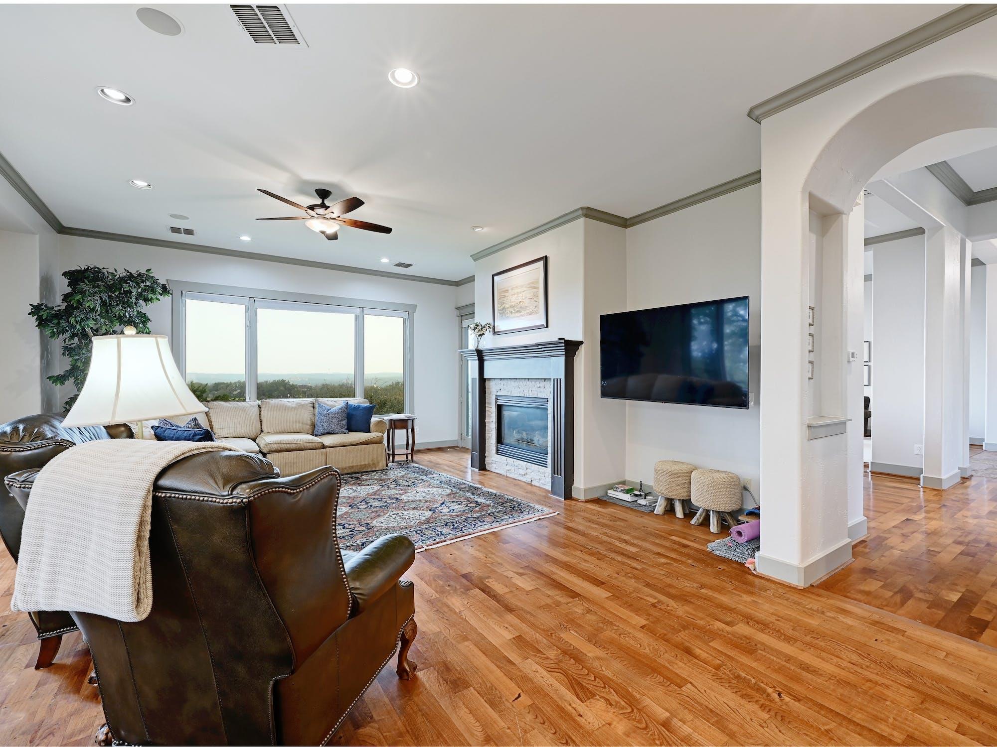 2300 Barton Creek BLVD # 1