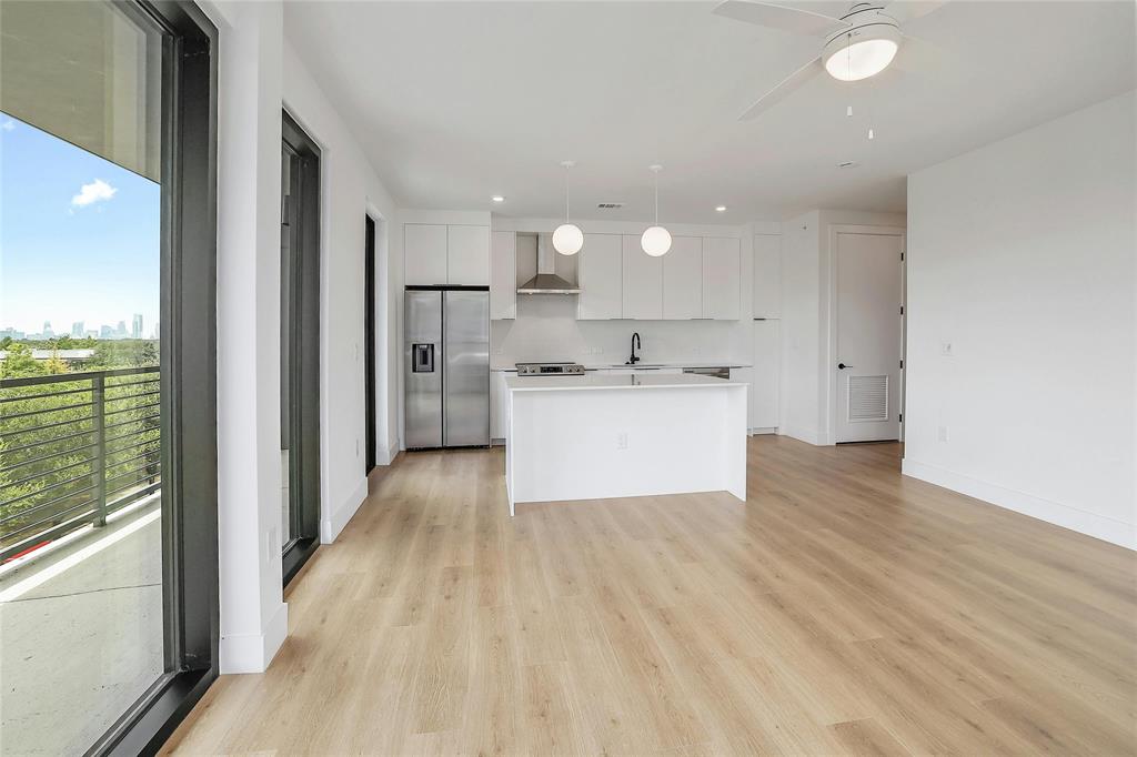 1701 Simond Ave # 327