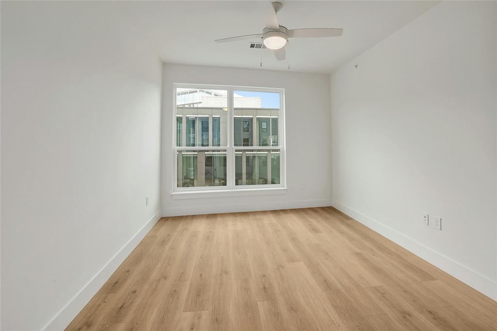 1701 Simond Ave # 327