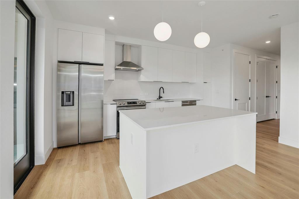 1701 Simond Ave # 327