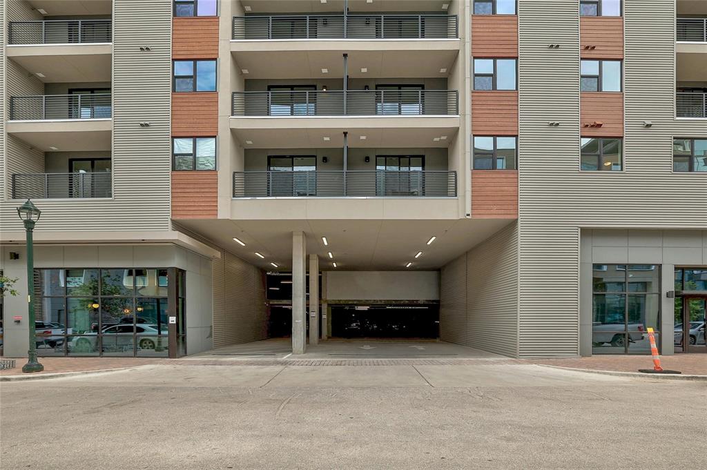 1701 Simond Ave # 327