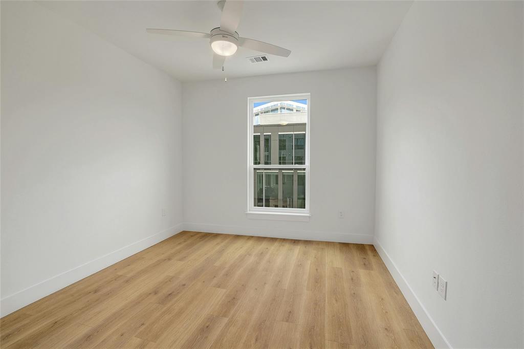 1701 Simond Ave # 327