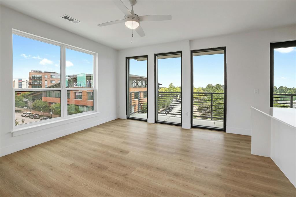 1701 Simond Ave # 327