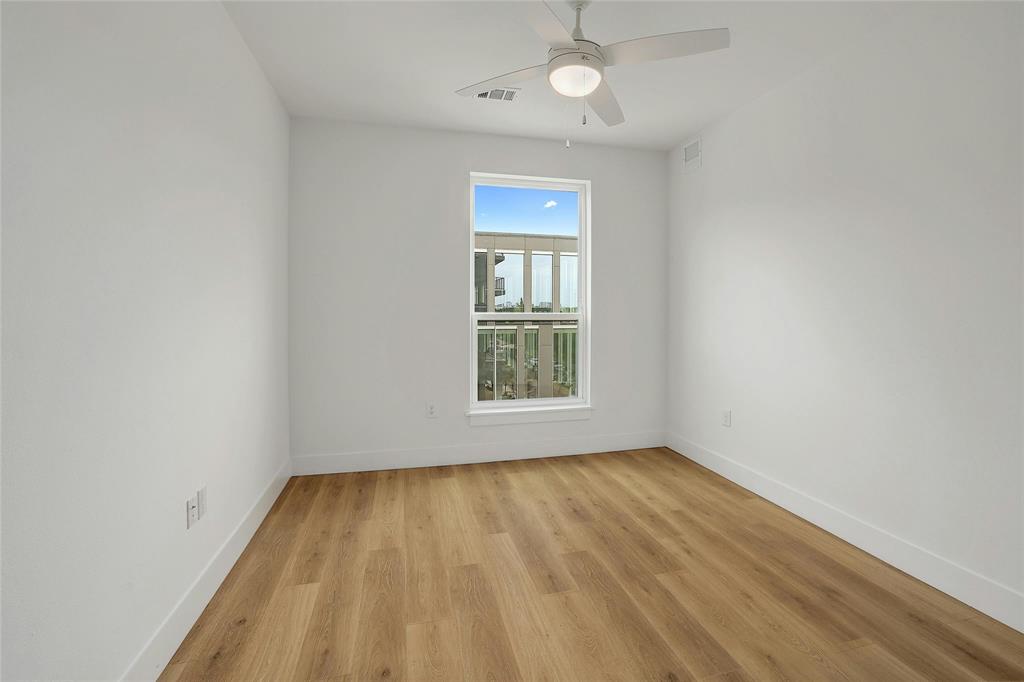 1701 Simond Ave # 327