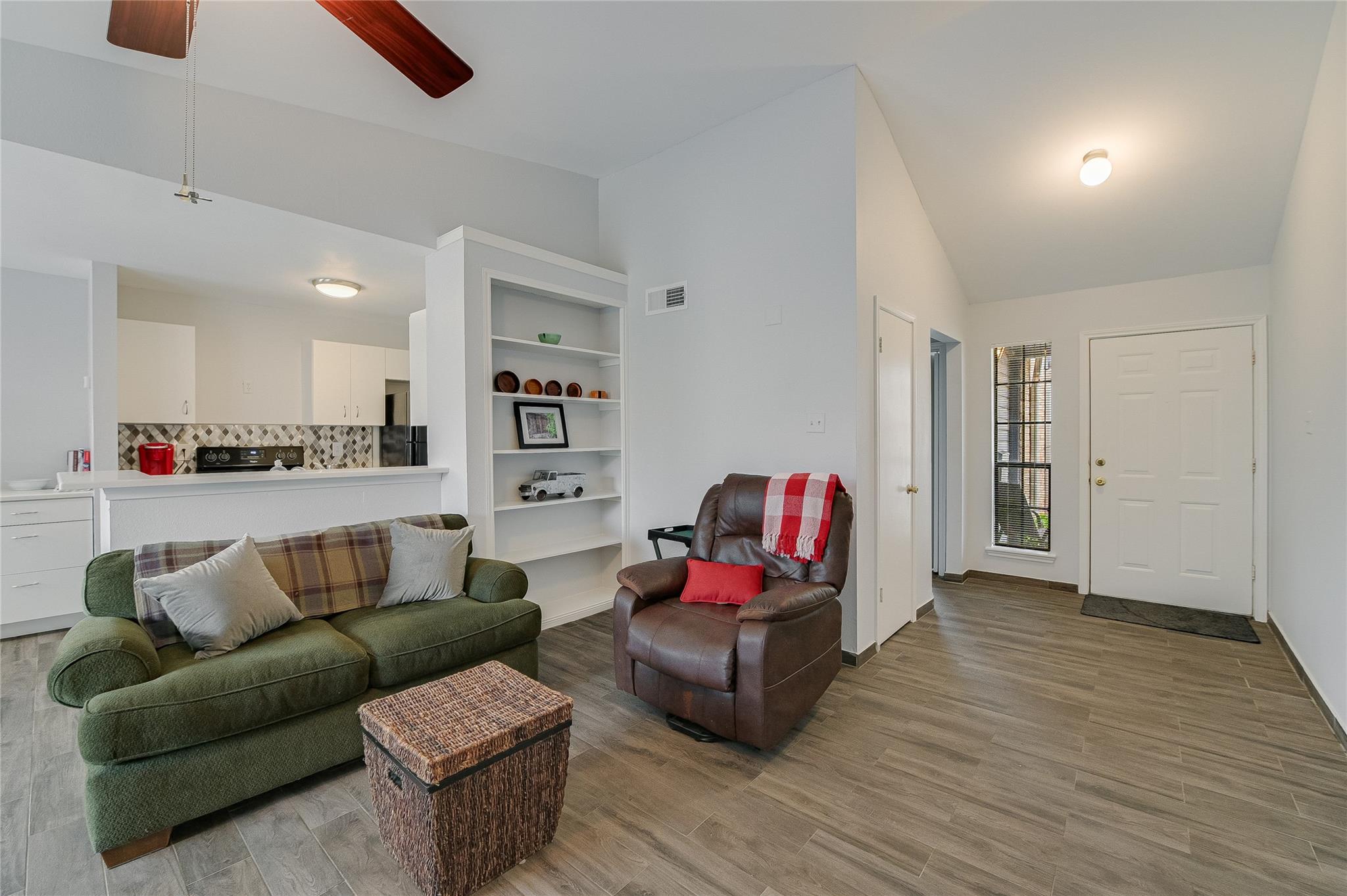 1601 FARO DR # 2403