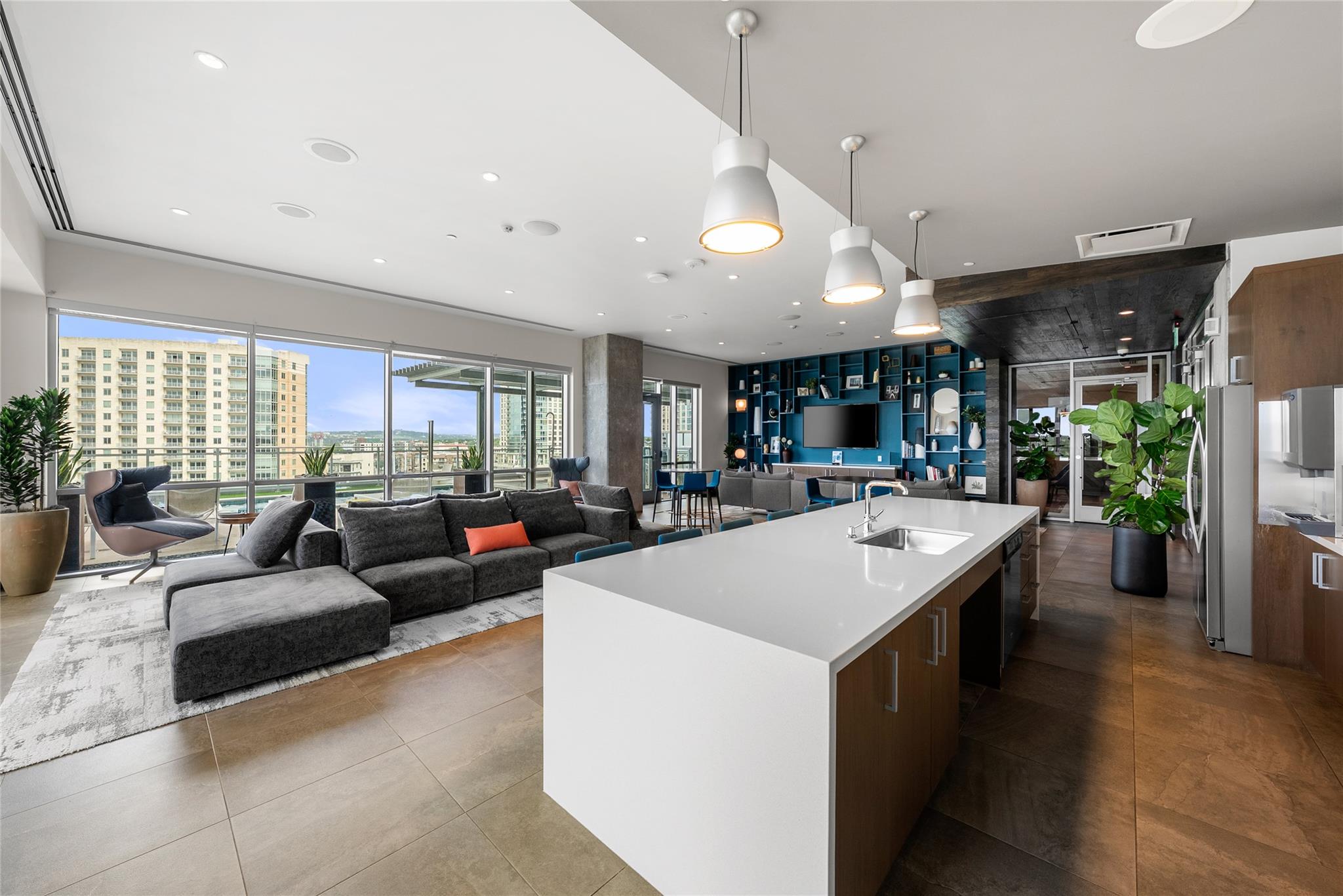 222 West Ave # 2910