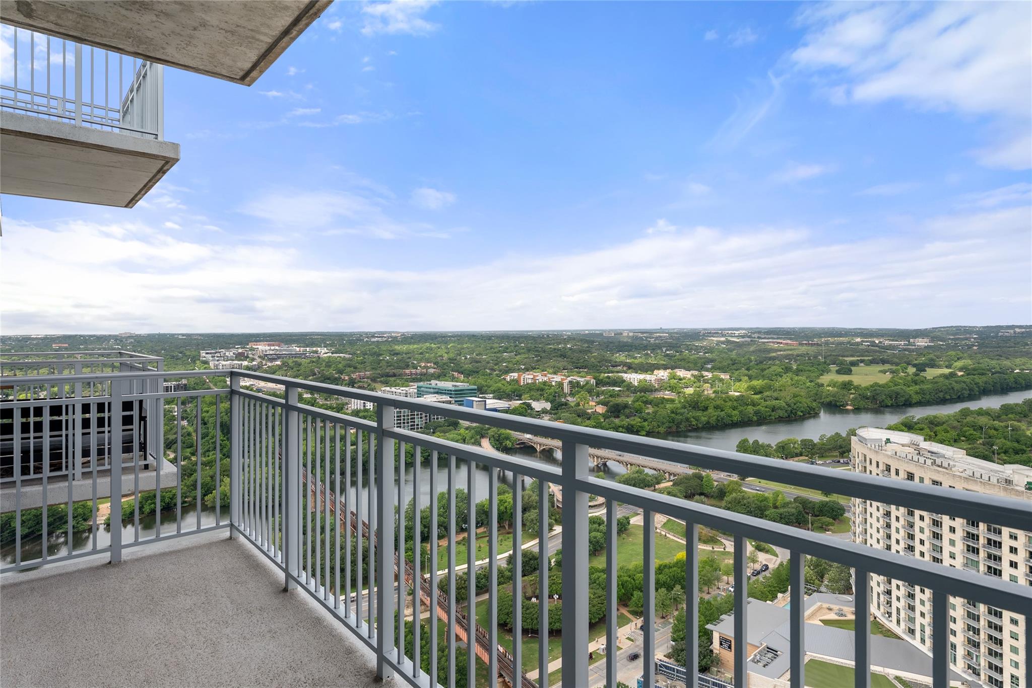 222 West Ave # 2910