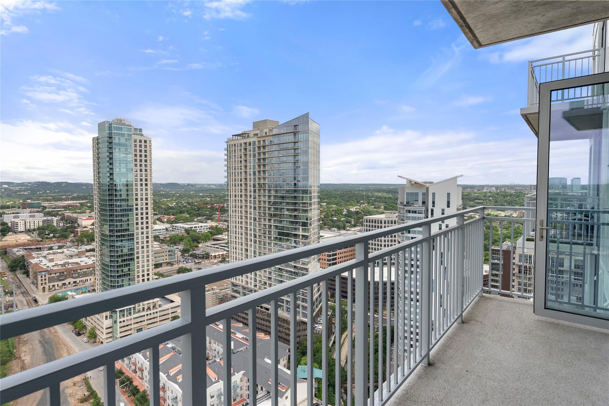 222 West Ave # 2910
