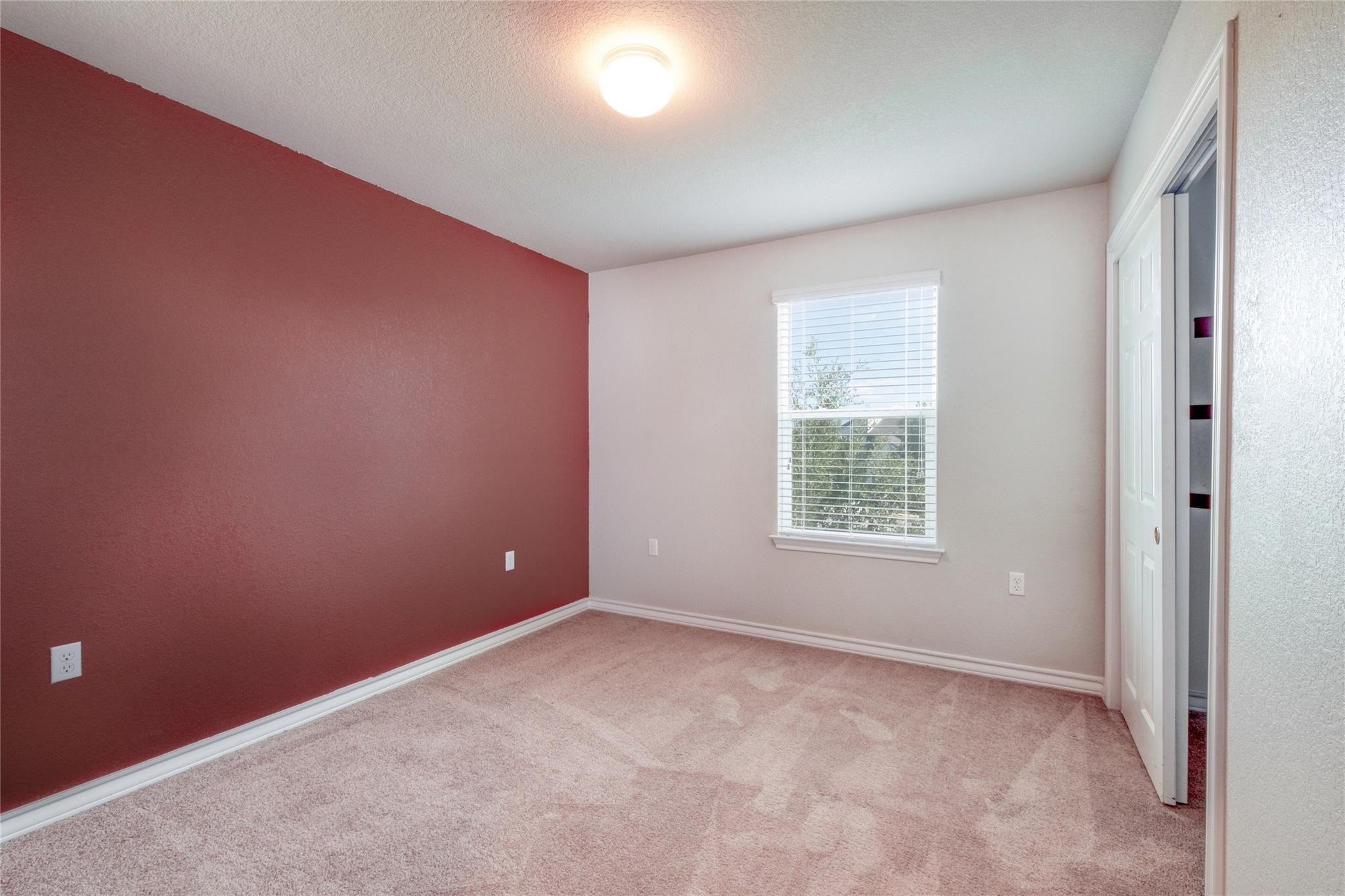 11713 Saddle Rock DR