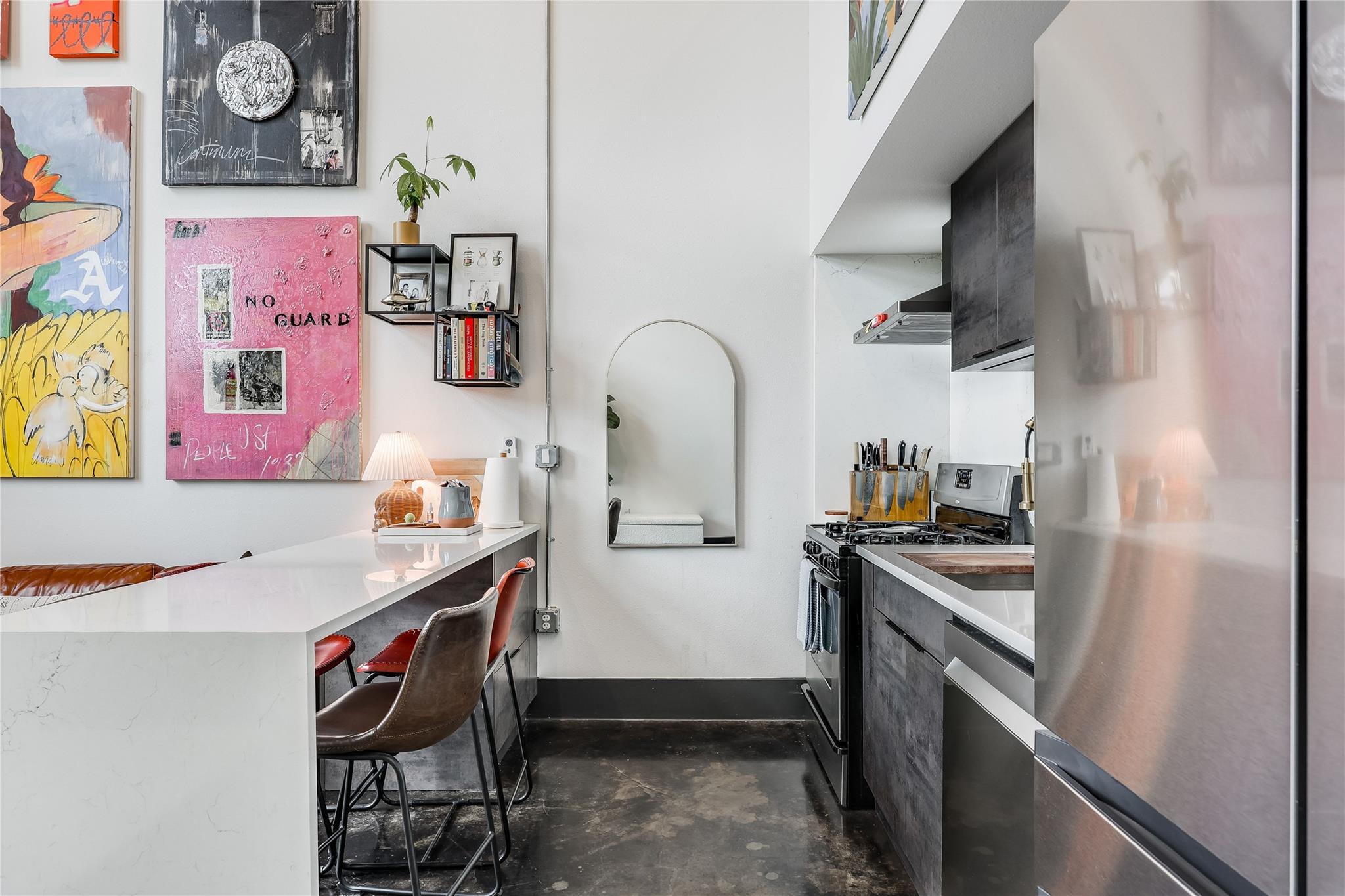 1601 E Cesar Chavez ST # 302