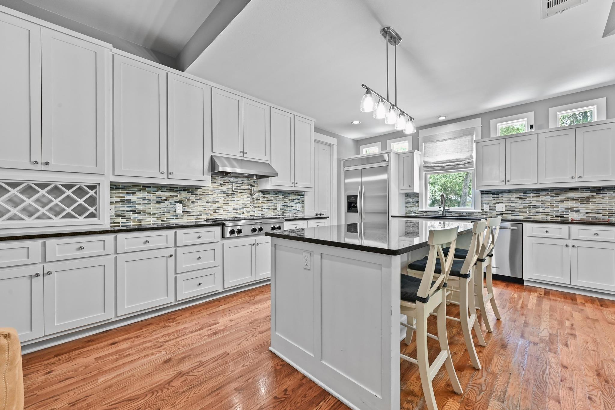 8 Scott Crescent CRES