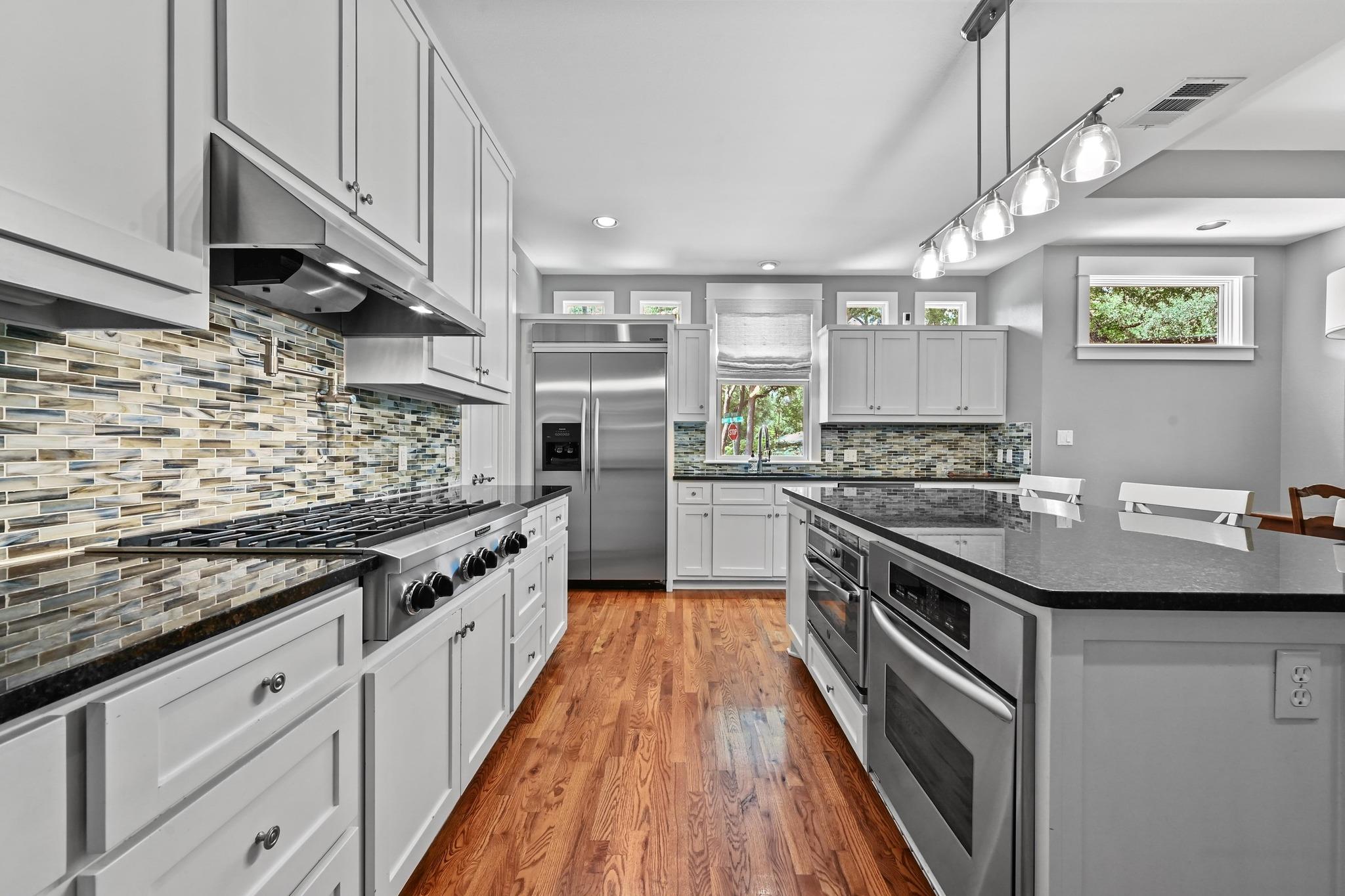 8 Scott Crescent CRES