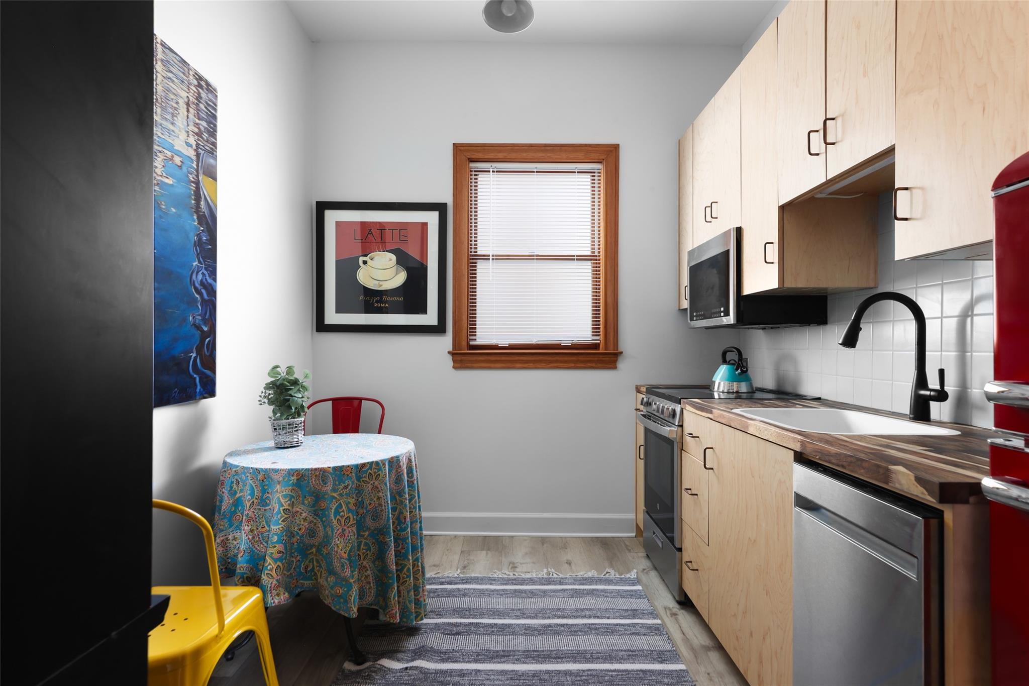 2010 S 2nd ST