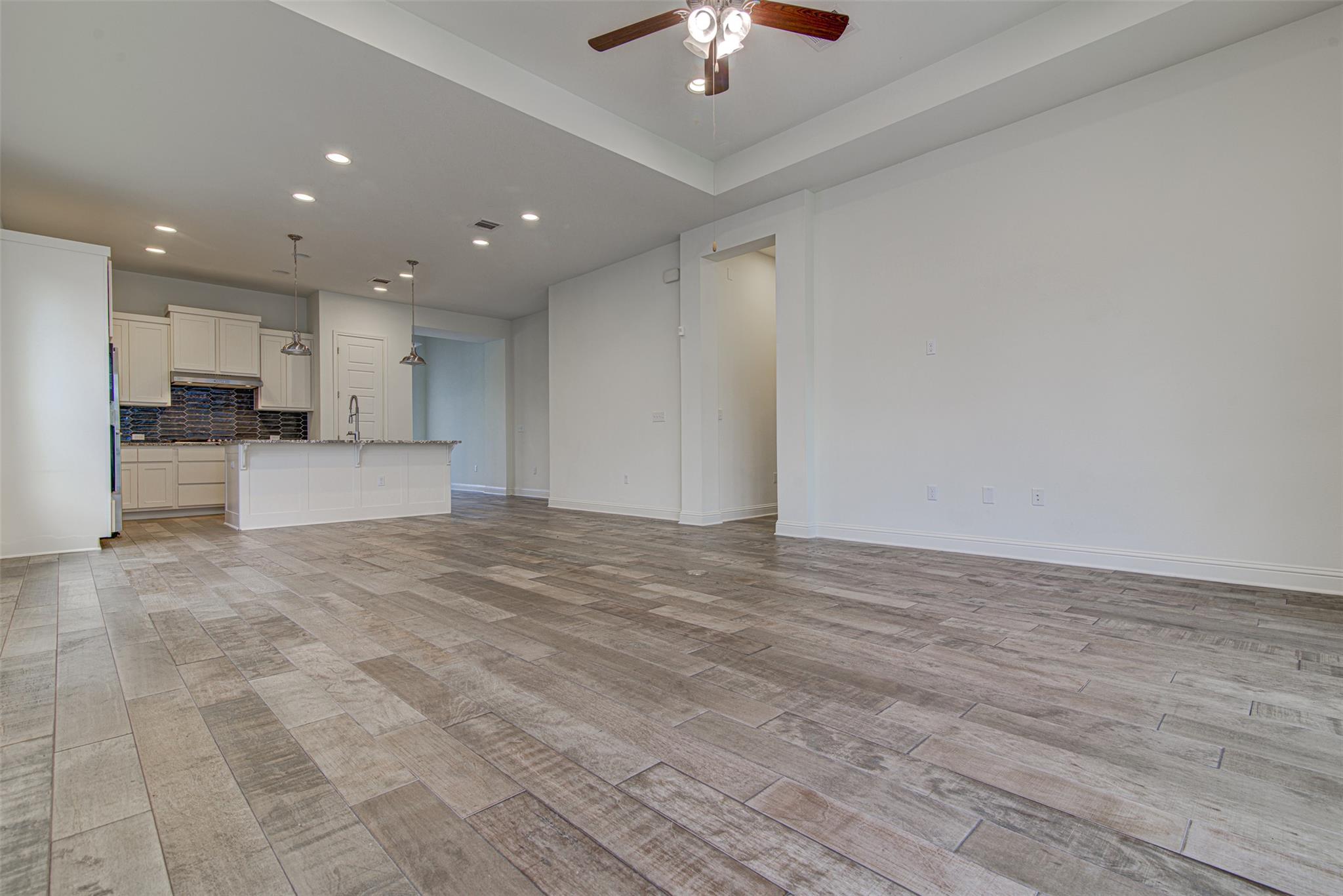 6712 Kalahari DR