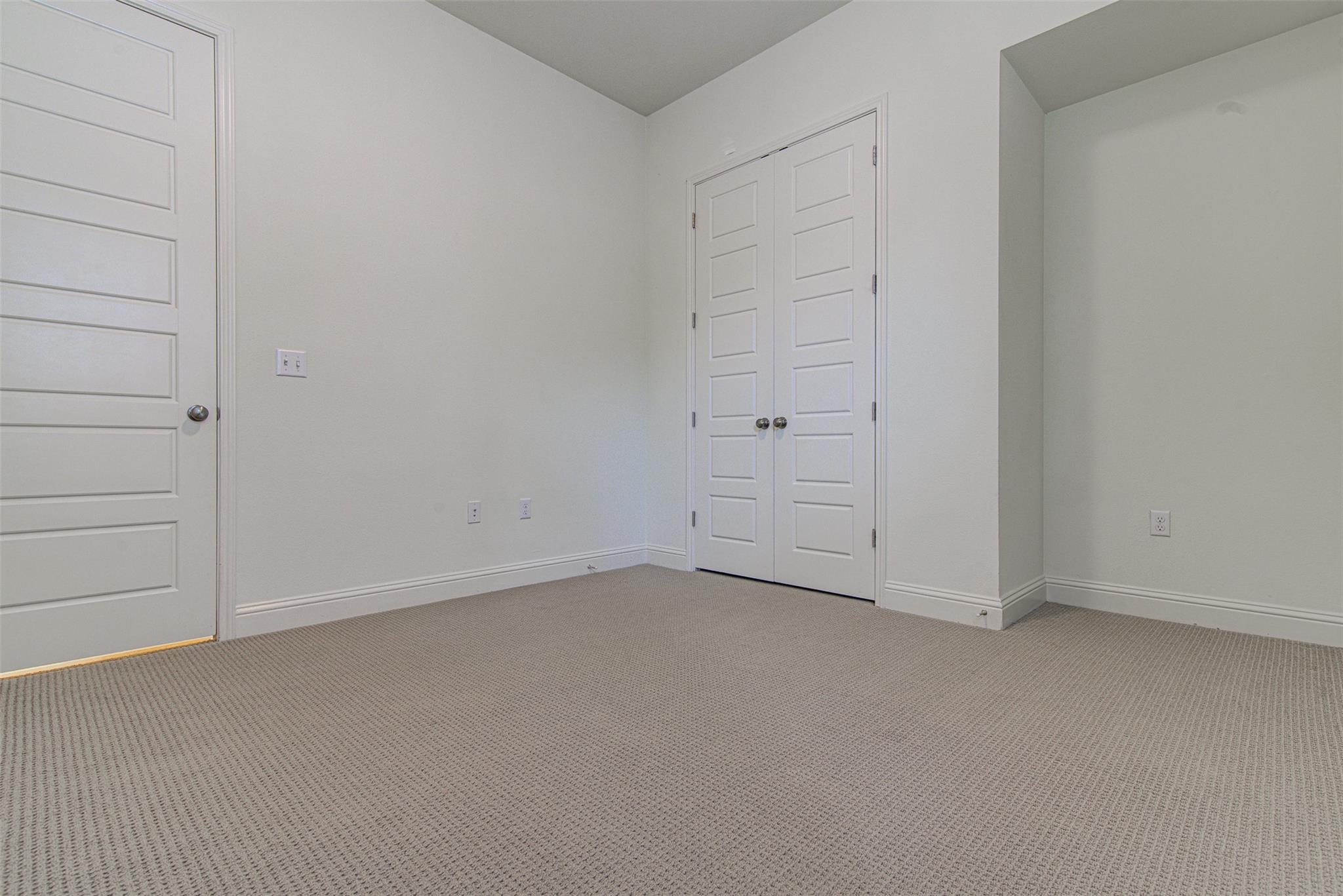6712 Kalahari DR
