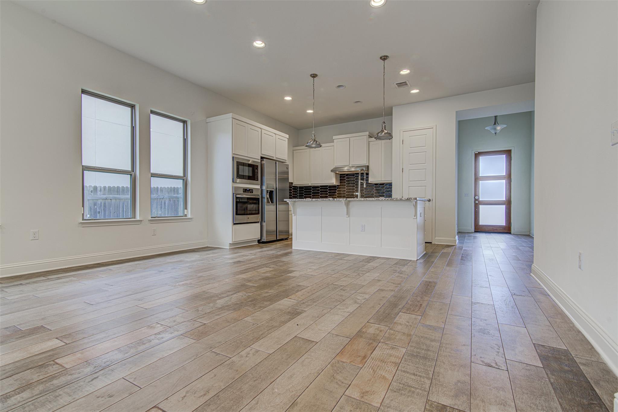 6712 Kalahari DR