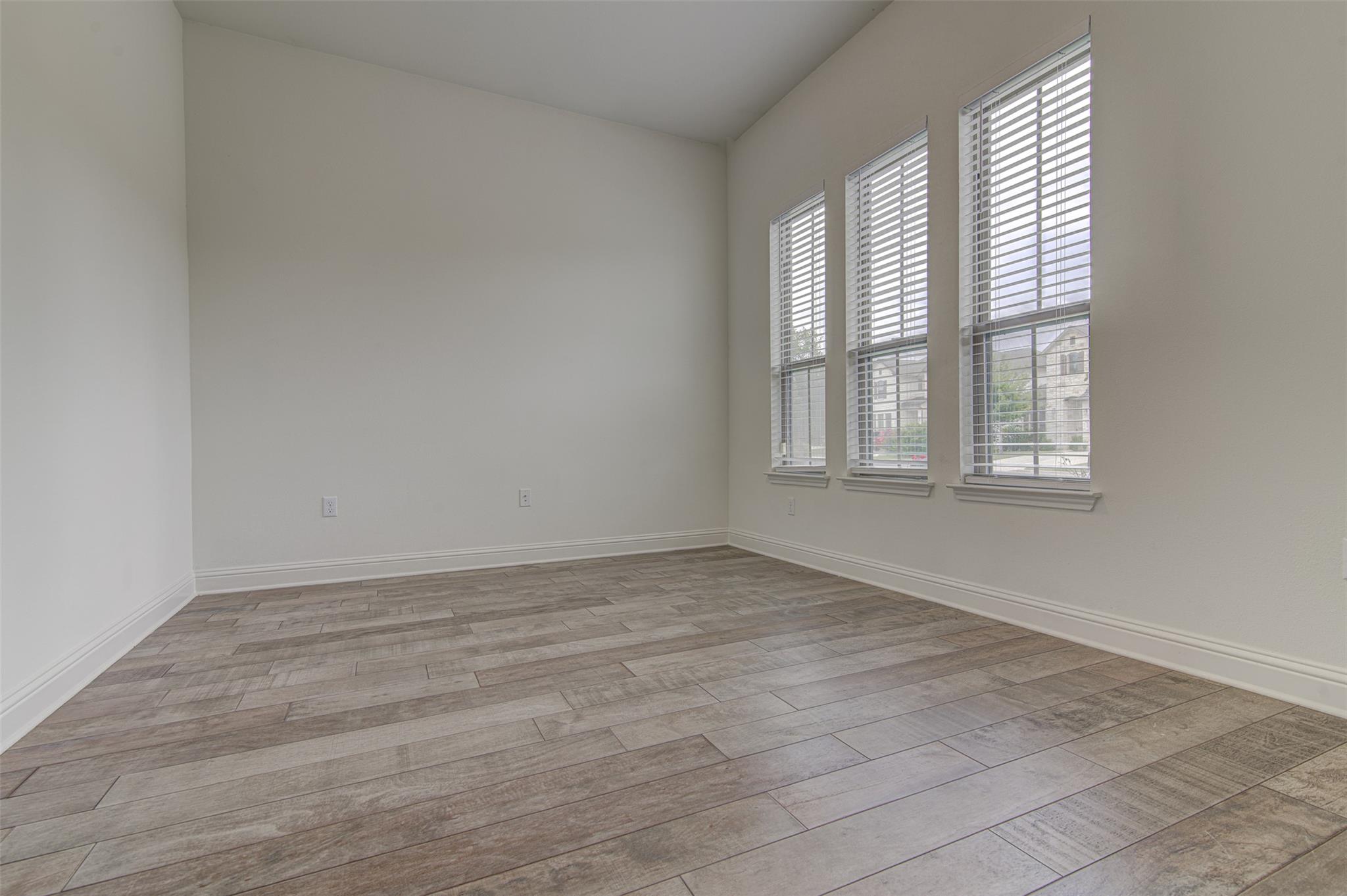 6712 Kalahari DR