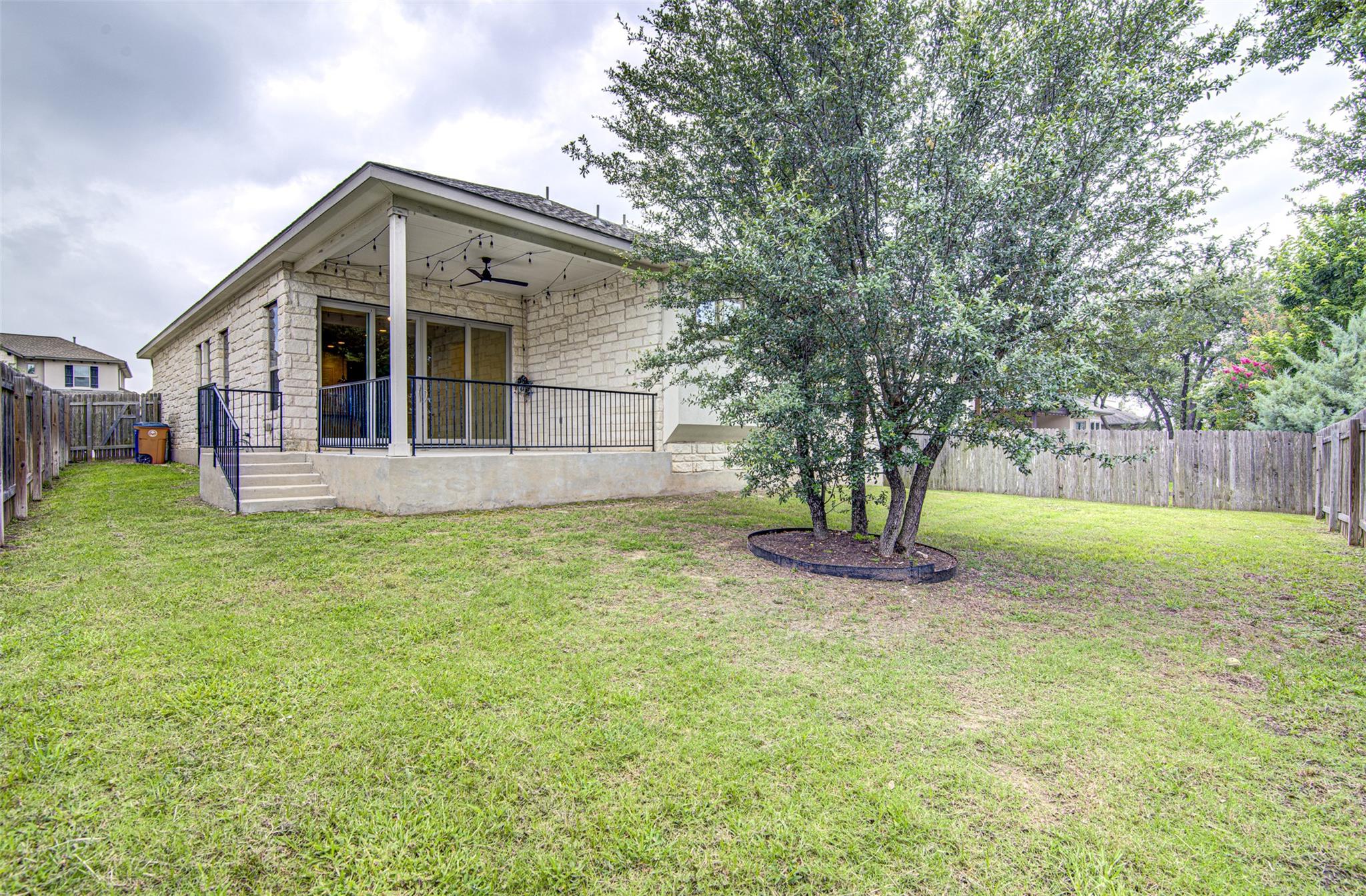 6712 Kalahari DR