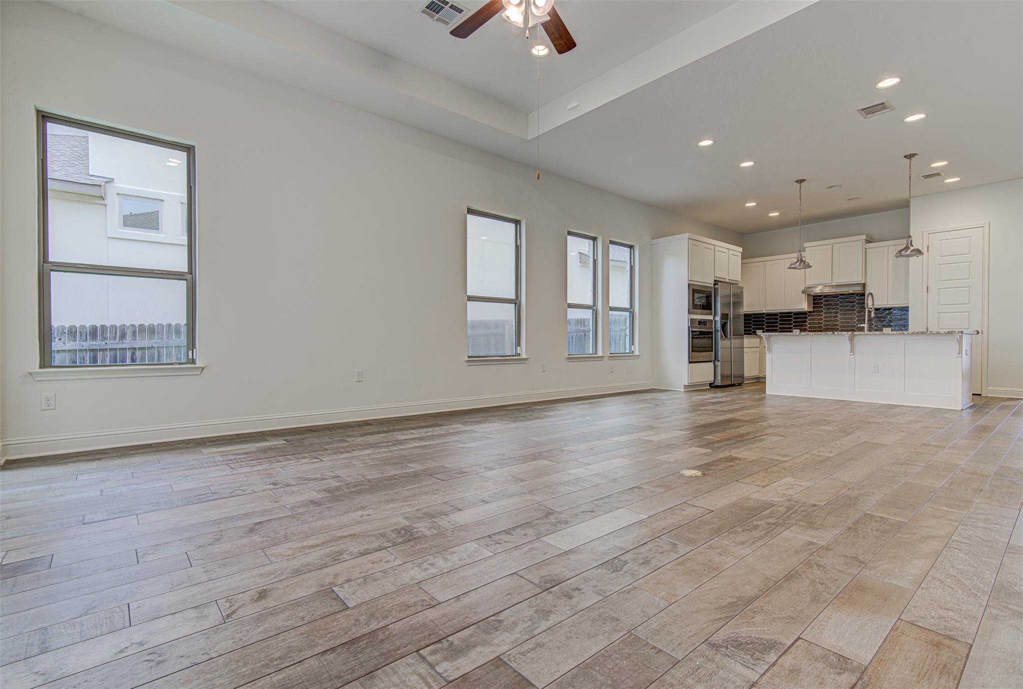 6712 Kalahari DR