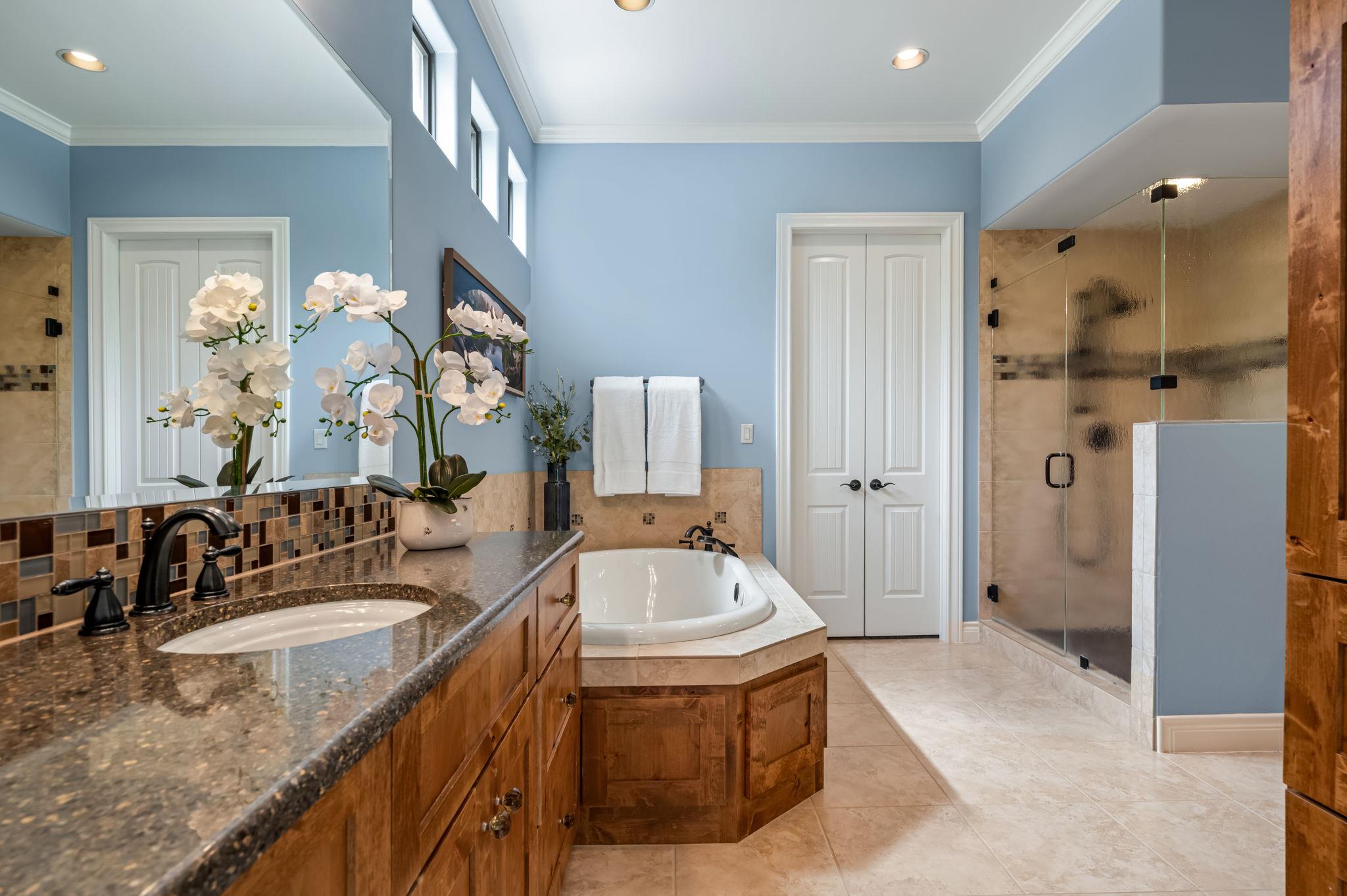 8815 Blazyk DR