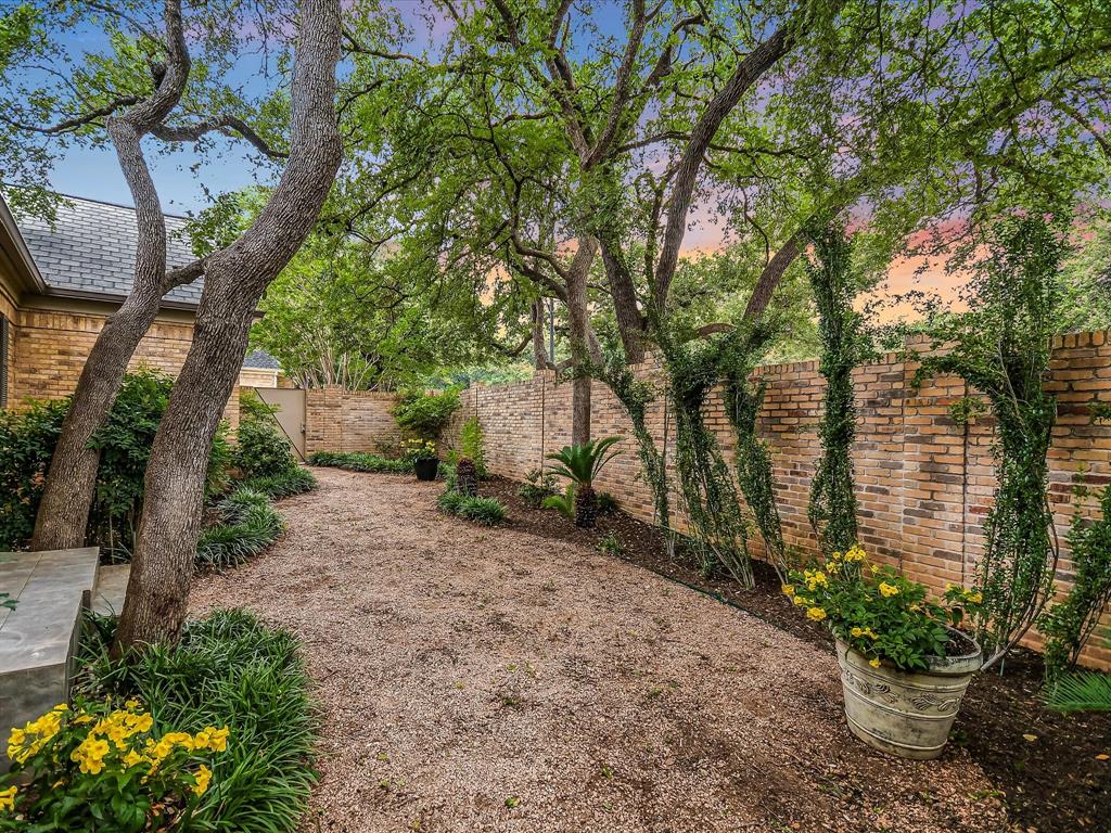 2838 Montebello RD # D18