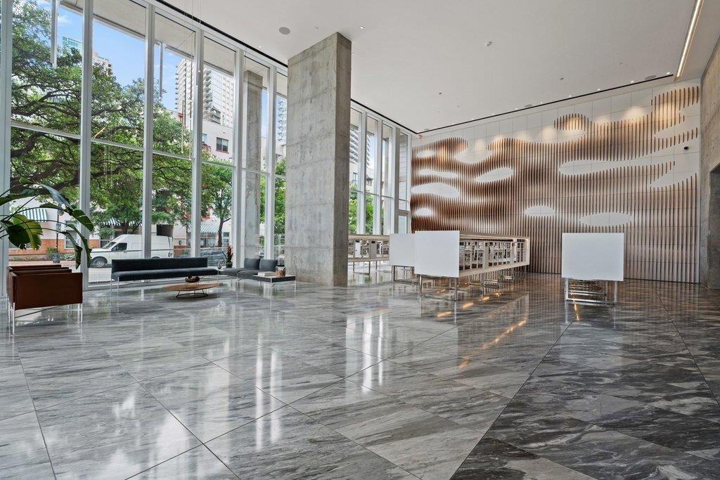301 West Ave # 2304
