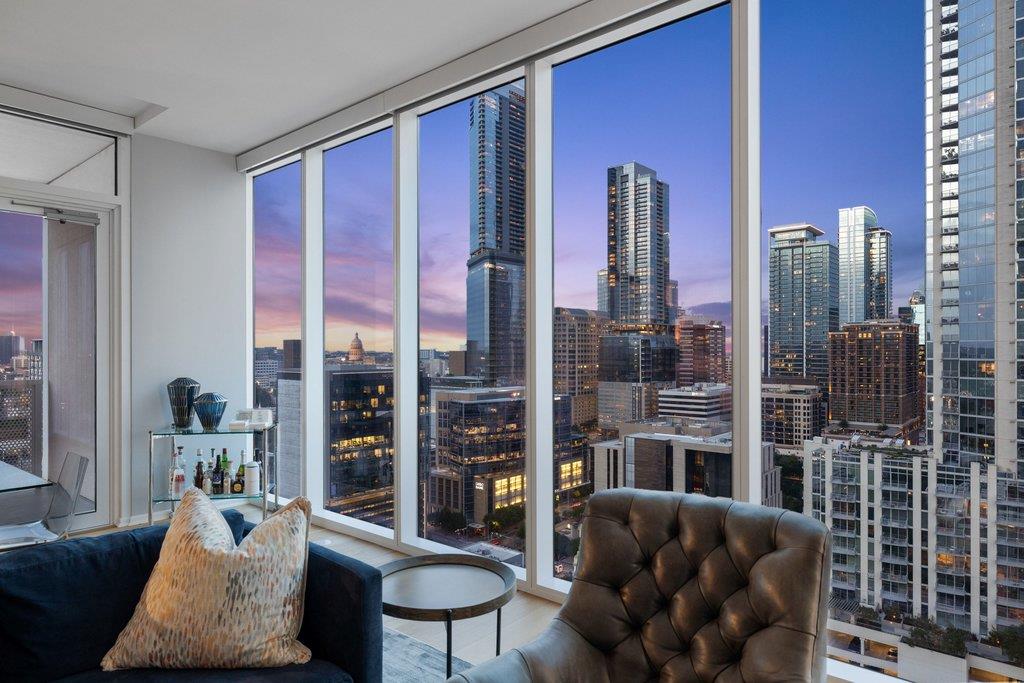 301 West Ave # 2304