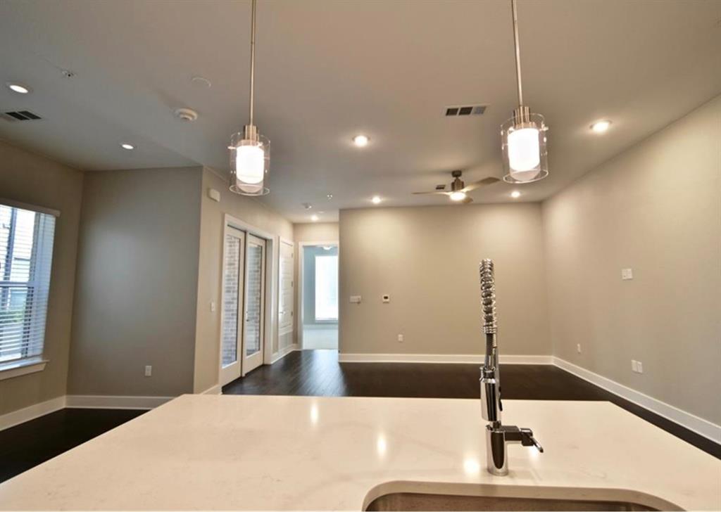 4415 JACKSON Ave # 4102