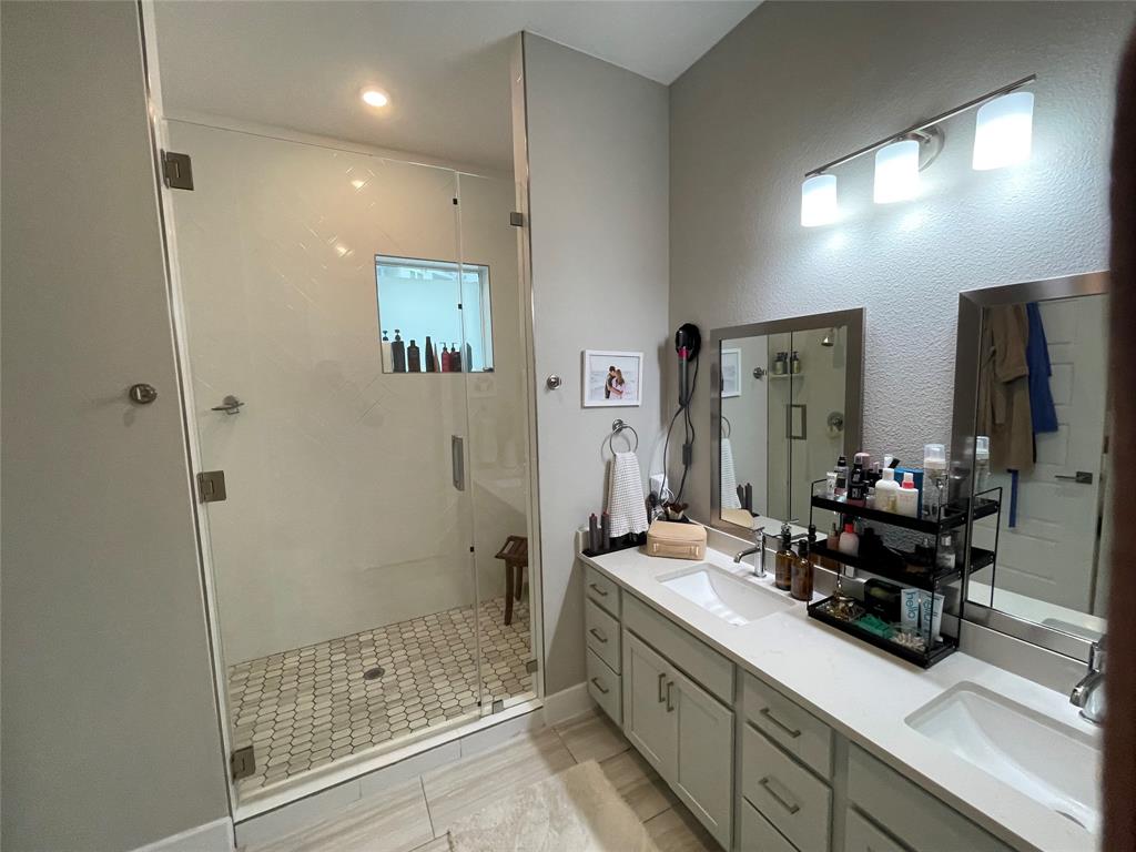 4415 JACKSON Ave # 4102