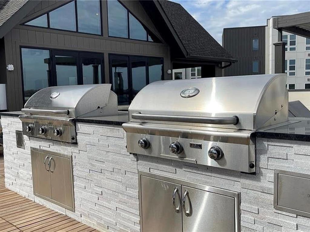 4415 JACKSON Ave # 4102