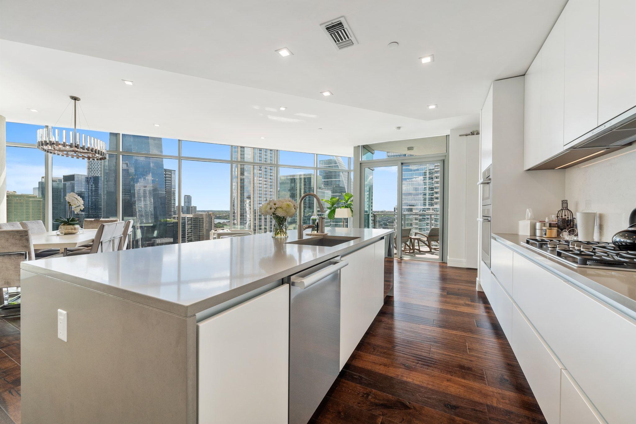 501 West Ave # 2301