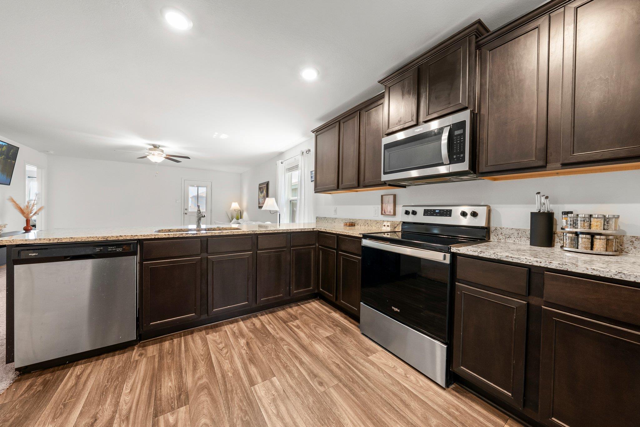 216 Wincanton LN