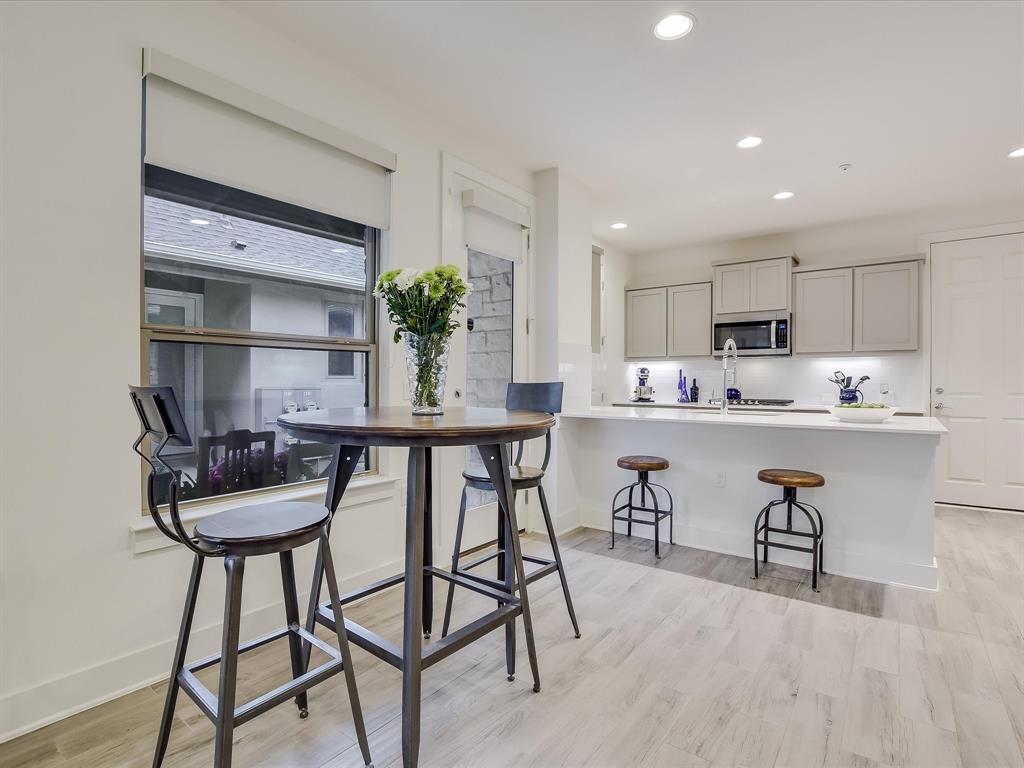 4301 Berkman DR Unit: E