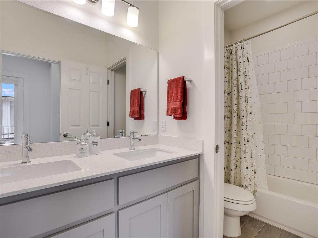 4301 Berkman DR Unit: E