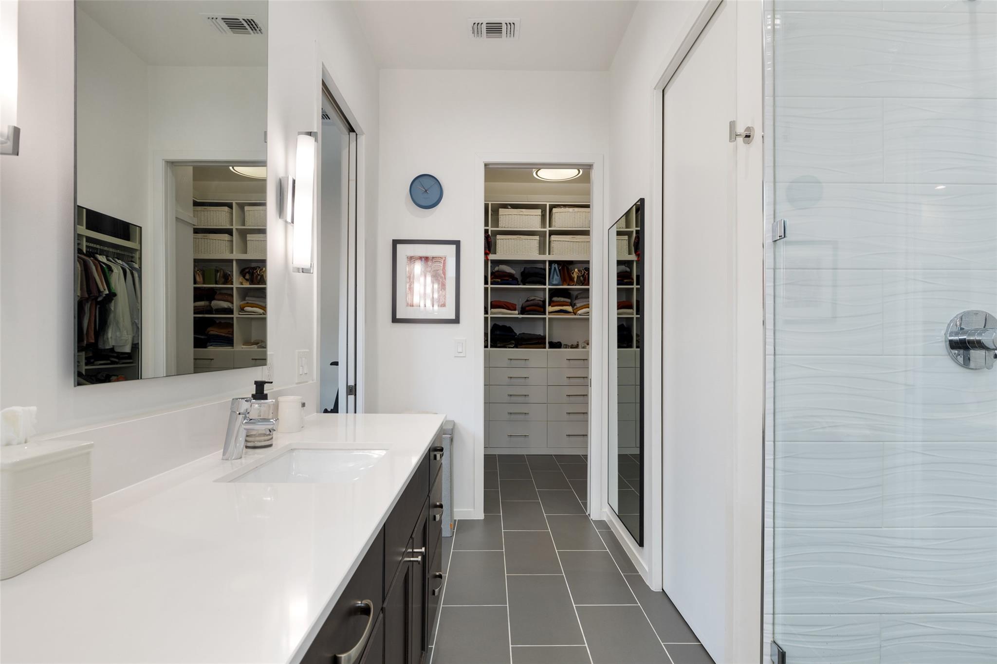 2500 Cedarview DR