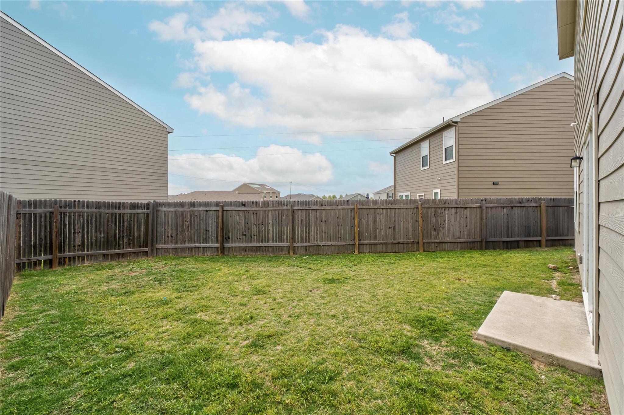 509 Peony CT