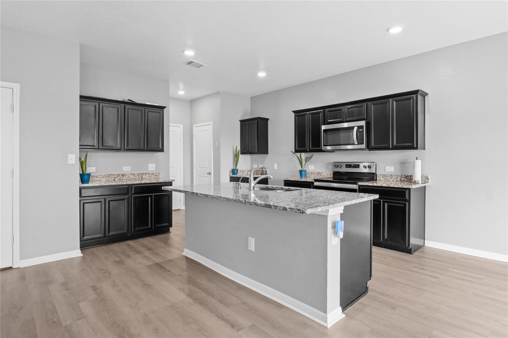509 Peony CT