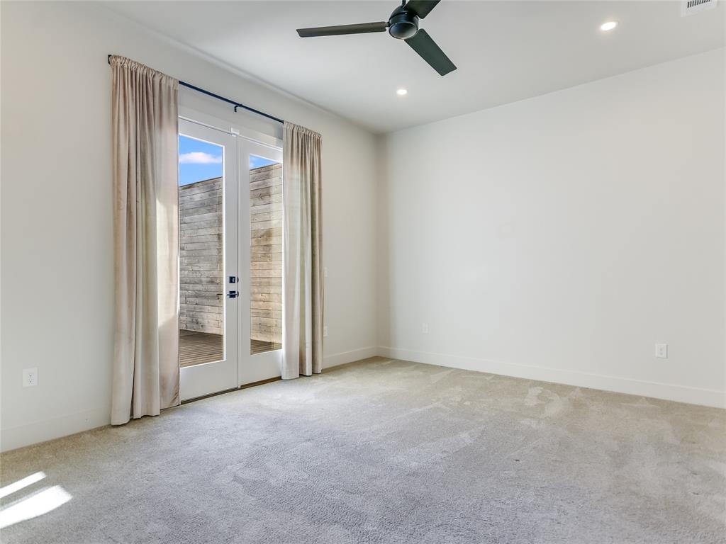 2601 N Quinlan Park RD # 204