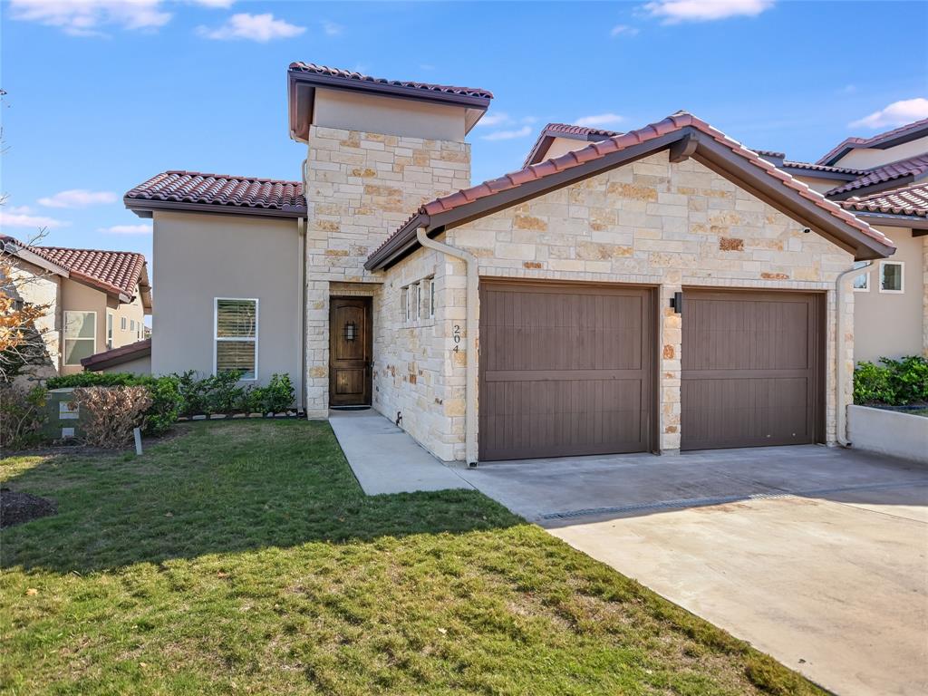 2601 N Quinlan Park RD # 204