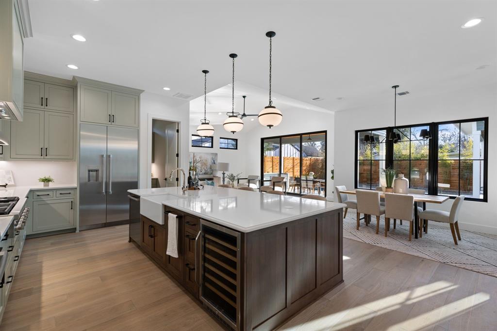 1207 Aggie LN
