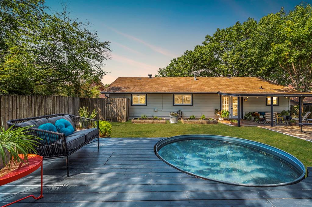 10007 Quail Hutch DR