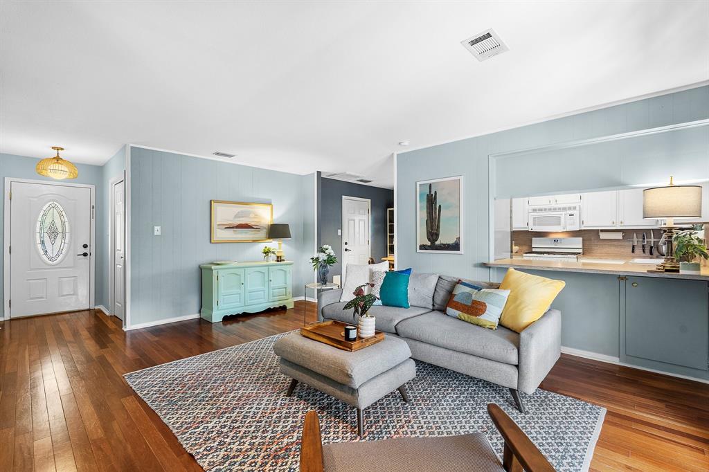 10007 Quail Hutch DR