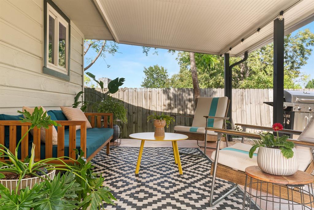 10007 Quail Hutch DR