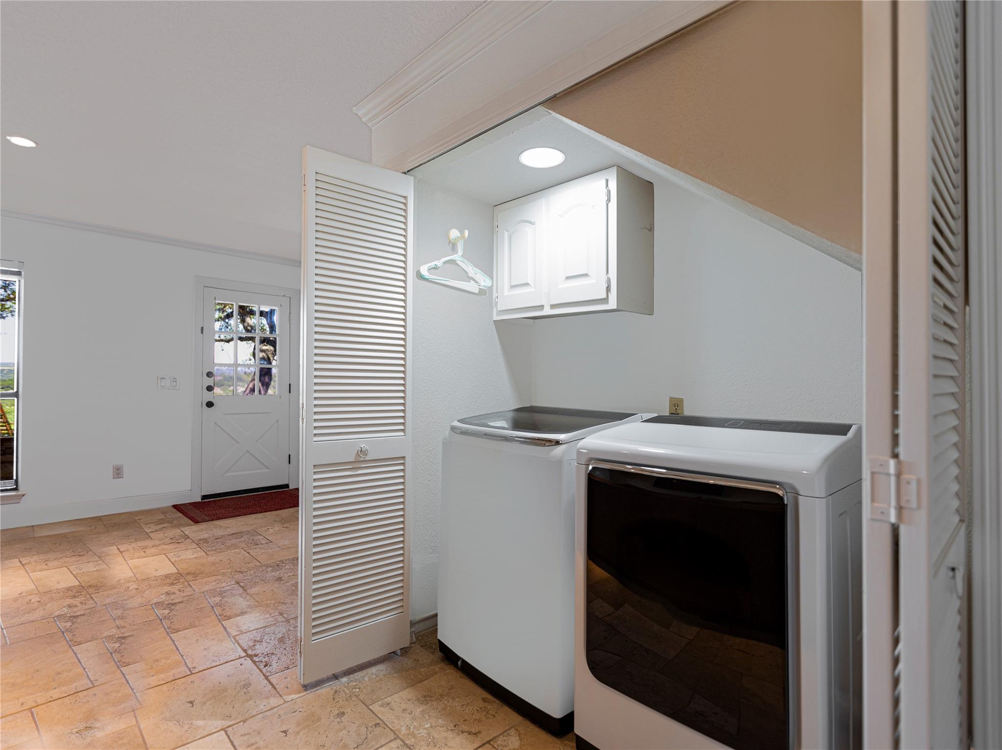 3005 Brass Buttons TRL