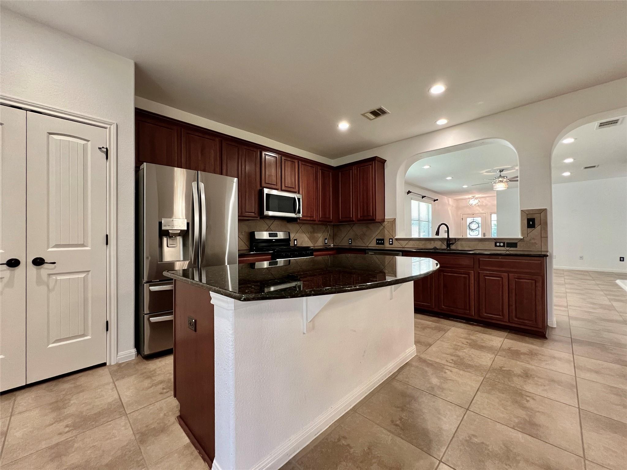 4008 Gloucester DR