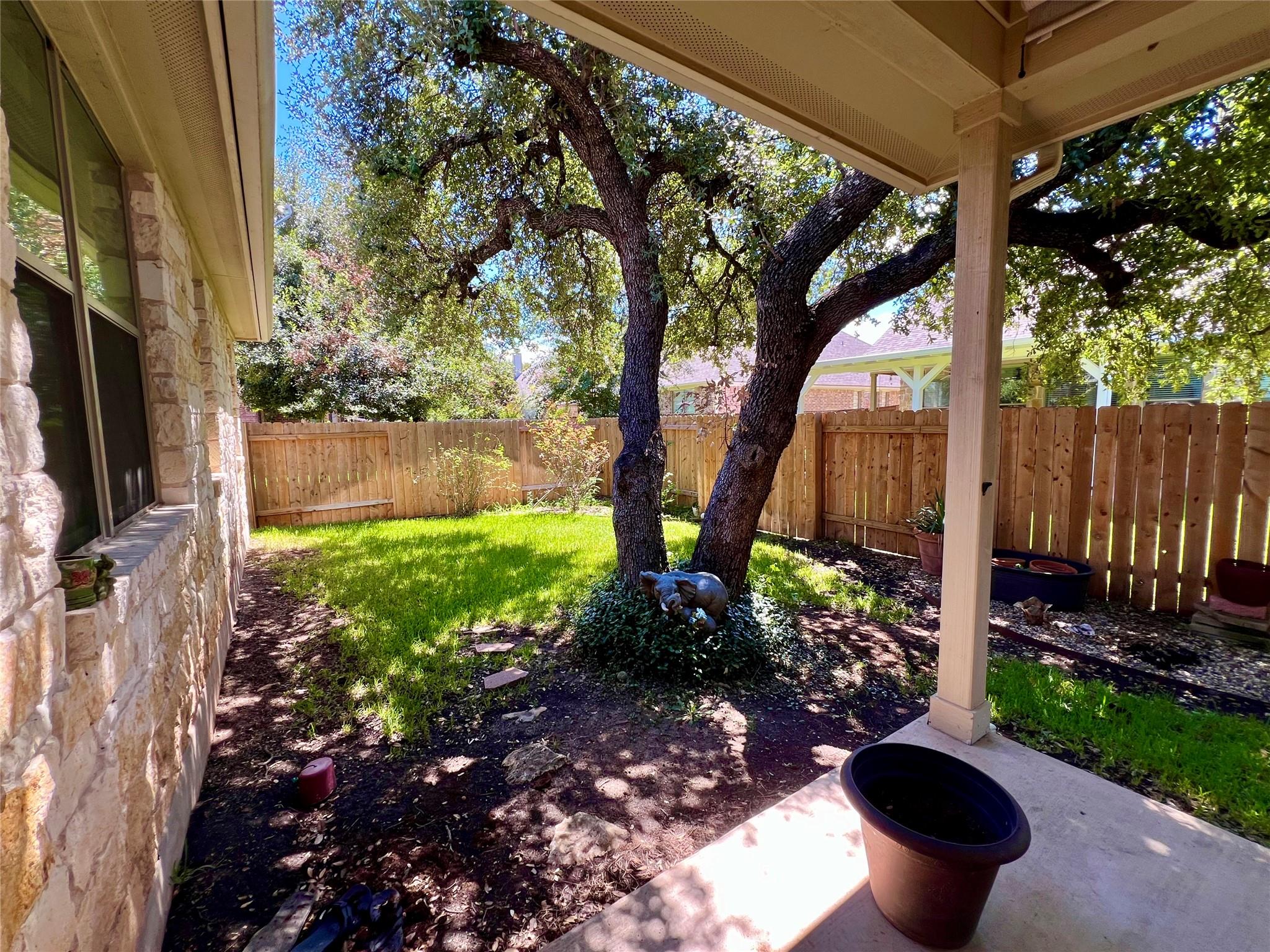 4008 Gloucester DR