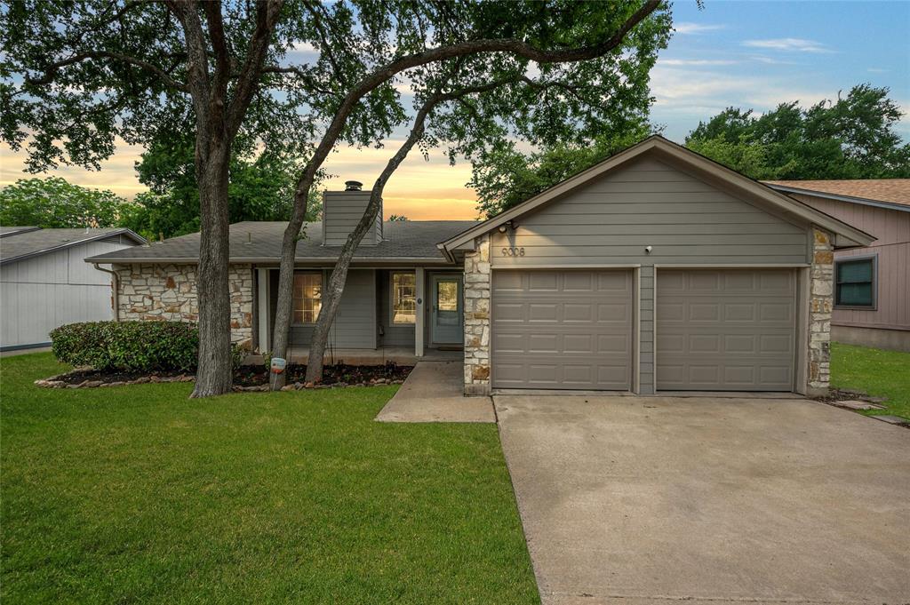 9008 Texas Oaks DR