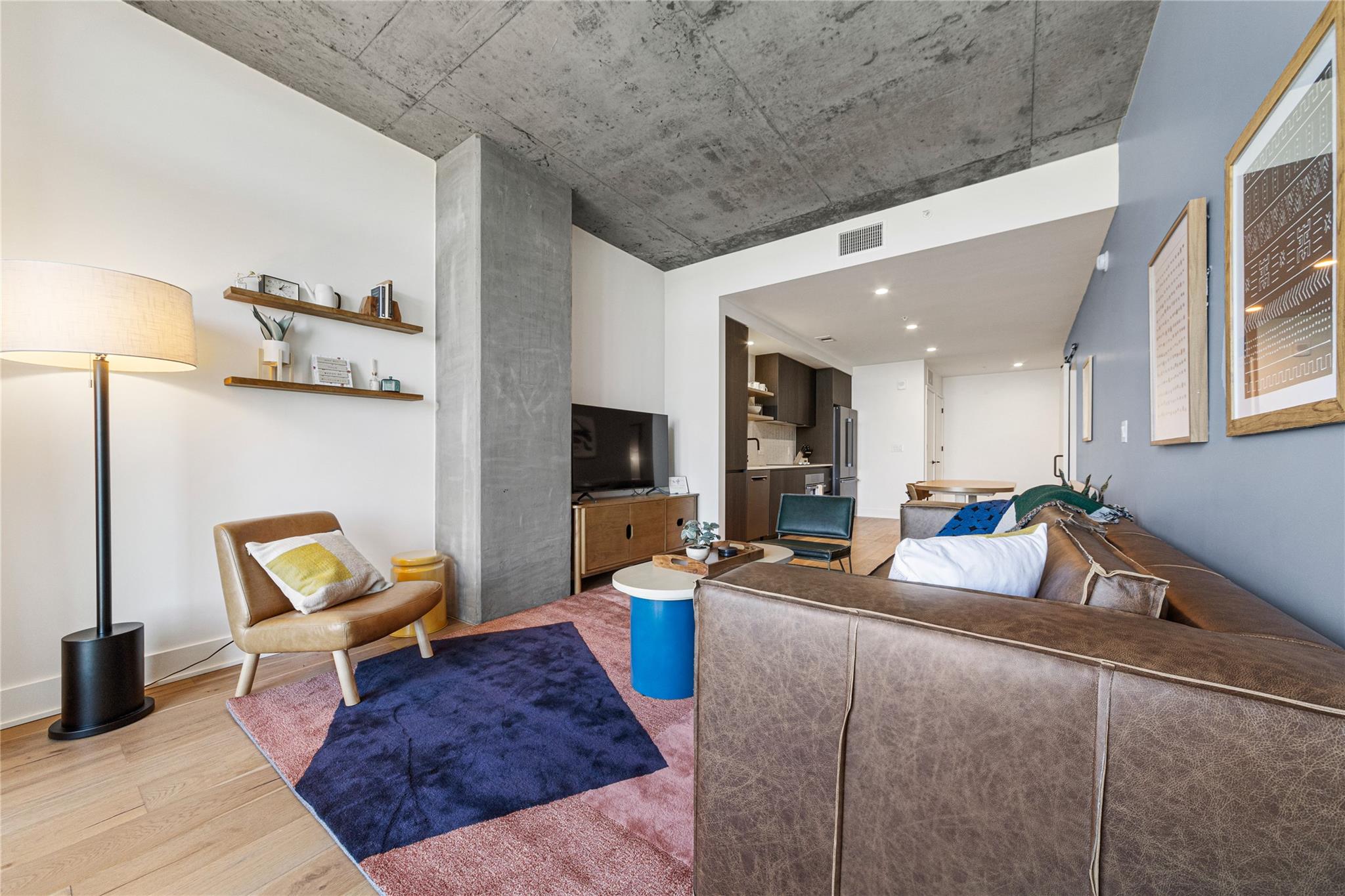 48 East Ave # 2611