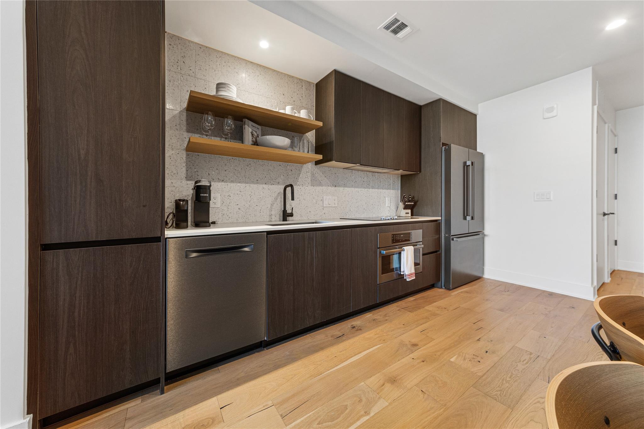 48 East Ave # 2611